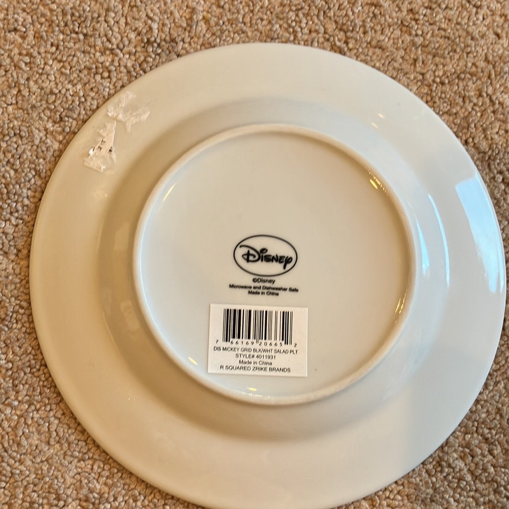 Disney plates Mickey Mouse set of 4 - Picture 6 of 9